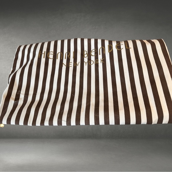 Henri Bendel Wallen Gold Shoulder 2 way Bag NWT - Picture 10 of 10